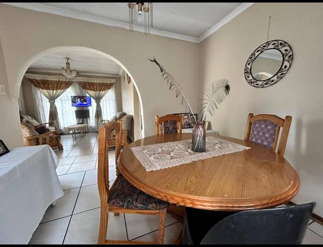 4 BEDROOM HOUSE FOR SALE IN BAKERTON